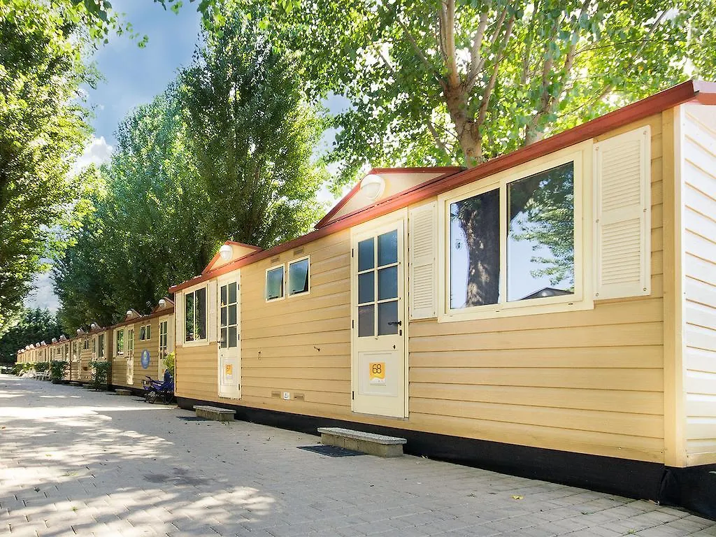 Hu Venezia Camping In Town Marghera Campsite