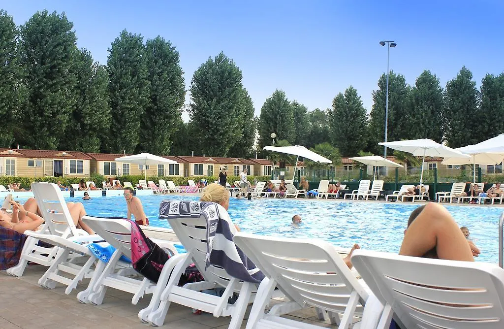 Hu Venezia Camping In Town Marghera Campsite