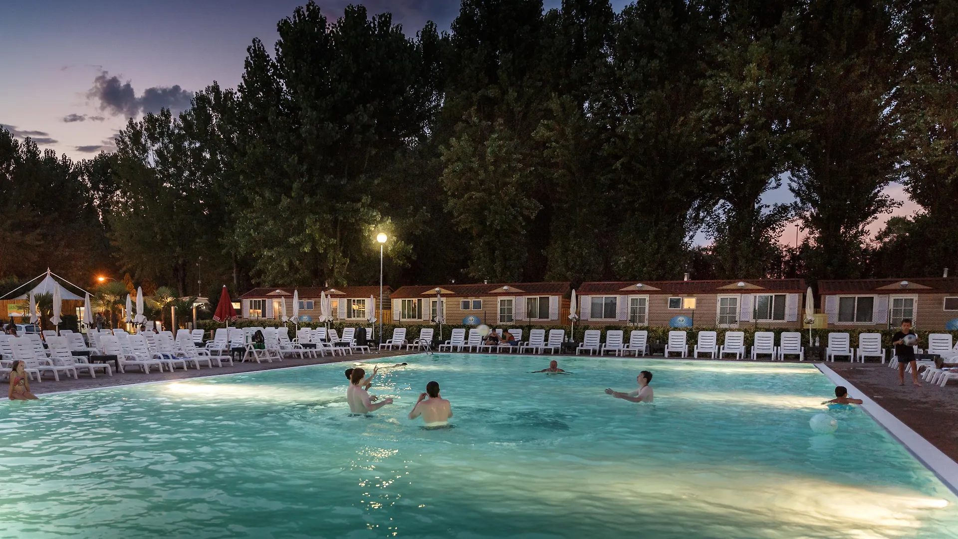 Hu Venezia Camping In Town Marghera Italie